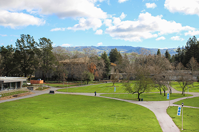 The Sonoma State University campus quad